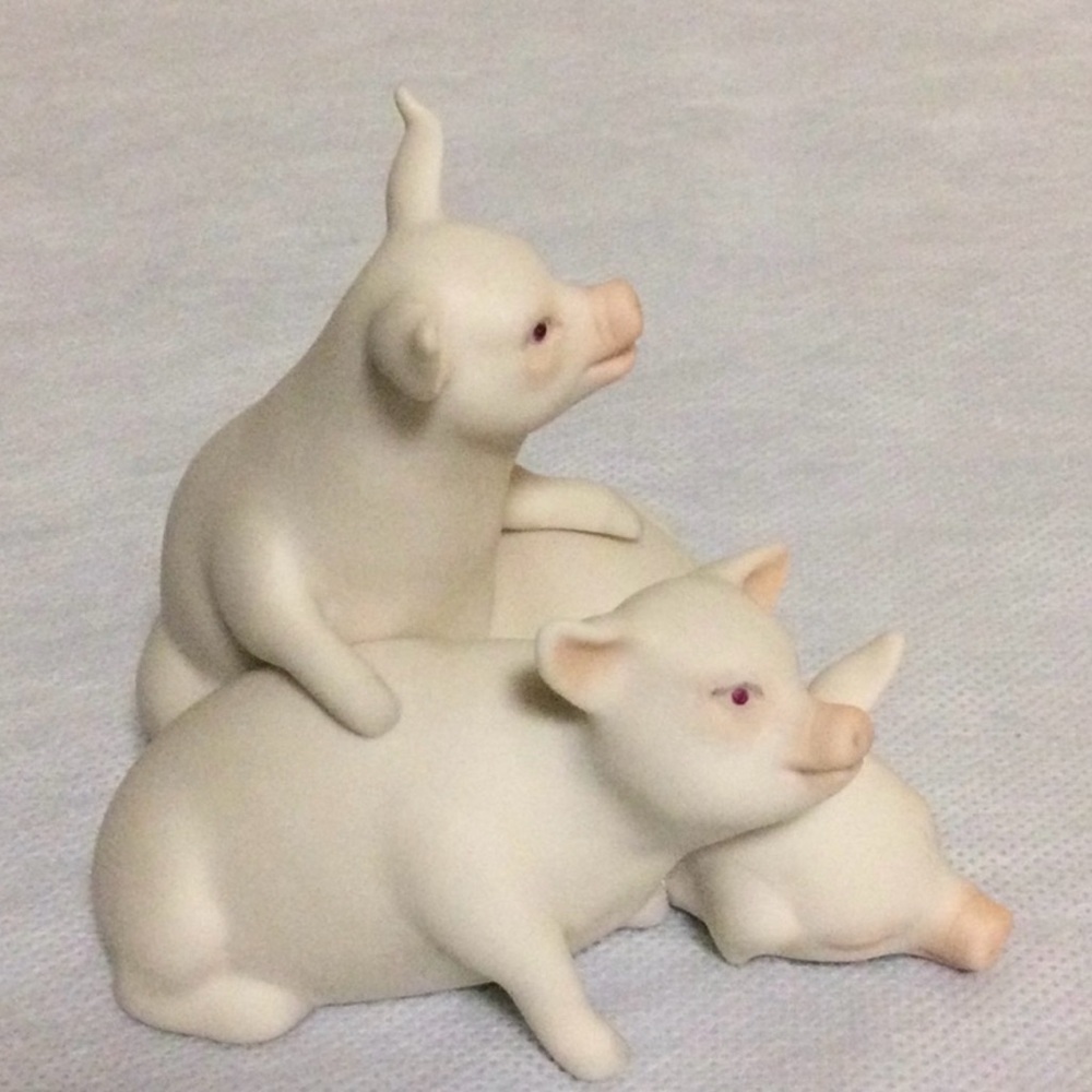 Cybis Porcelain Figurine The Three Little Pigs - Picture 7 of 8